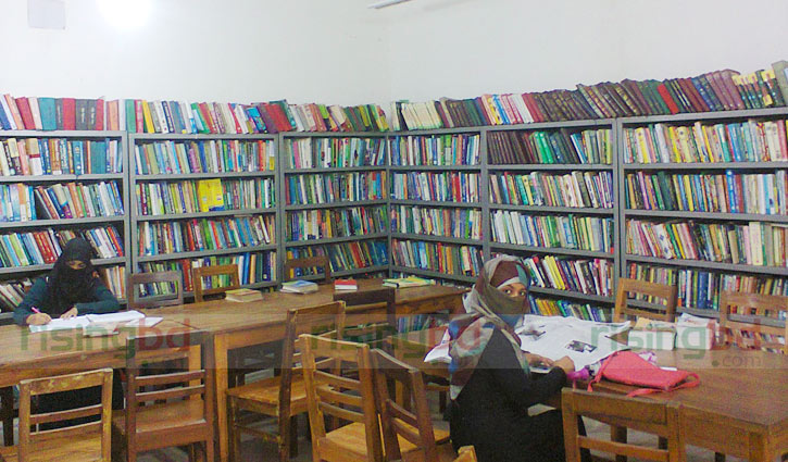 লাইব্রেরি ছবি ২